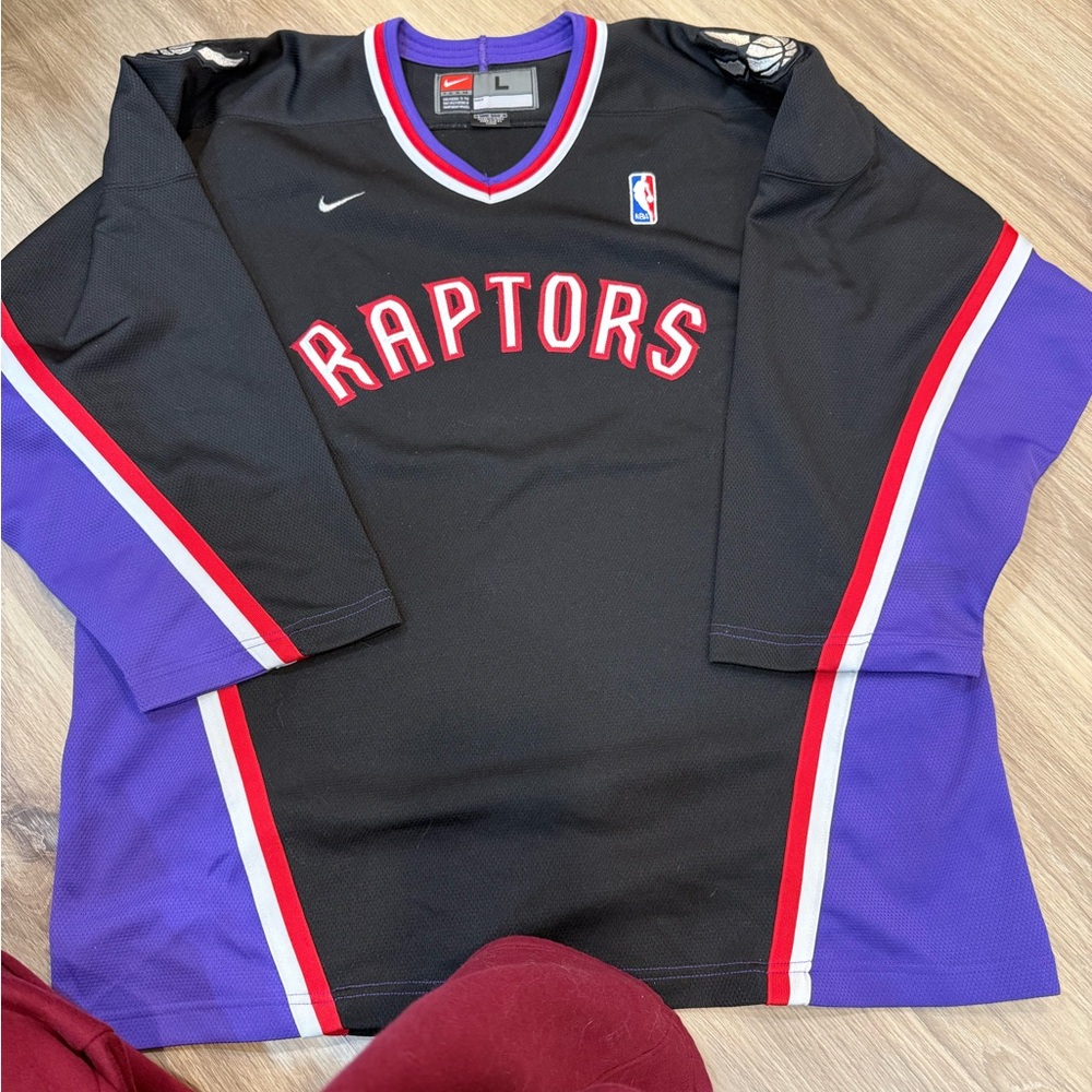 Rare vintage raptors Nike hockey style jersey